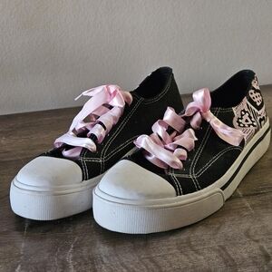 Airwalk Black Canvas Platform Sneakers with Pink Satin Laces